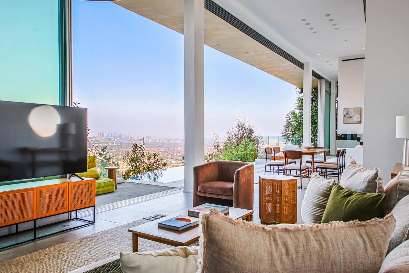 Luxurious Hillside With Infinity Pool&views